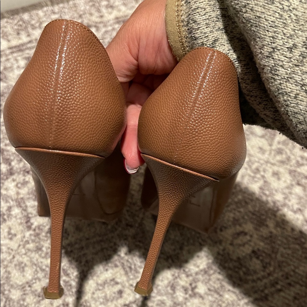 YSL Tribute Pumps - Picture 7 of 7